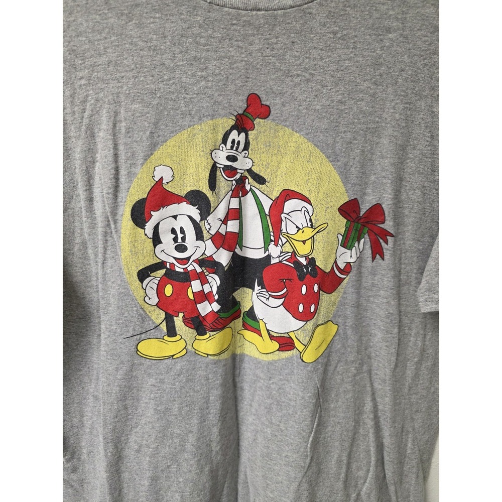 Disney Mickey & Friends Christmas T-Shirt Adult Large Gray Mickey Goofy Donald - Picture 2 of 6